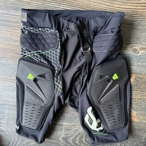 Demon Multisport padded liner shorts- Men’s XL